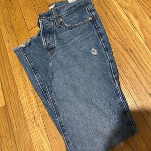 Levi’s wedgie straight leg jeans